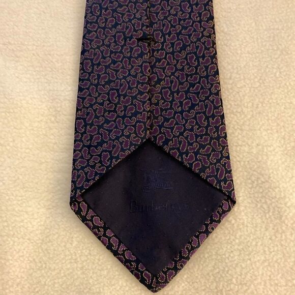 Burberry Hand Sewn Navy & Purple Paisley Patterned Wool/Silk Necktie. - Picture 3 of 6